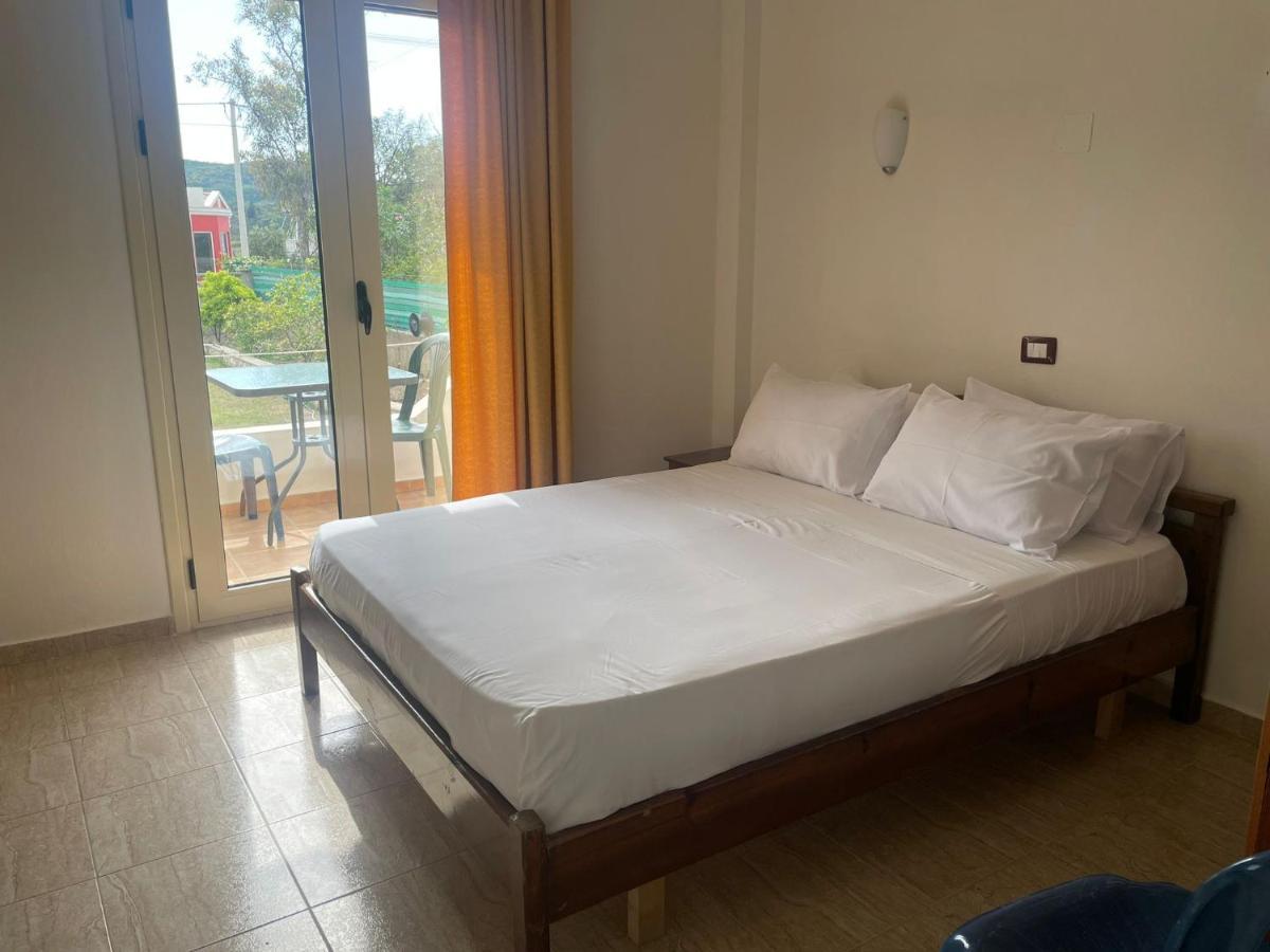 Hotel Vila Andi Zvernec Bagian luar foto