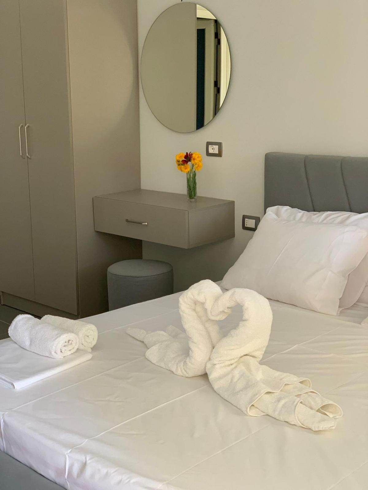 Hotel Vila Andi Zvernec Bagian luar foto